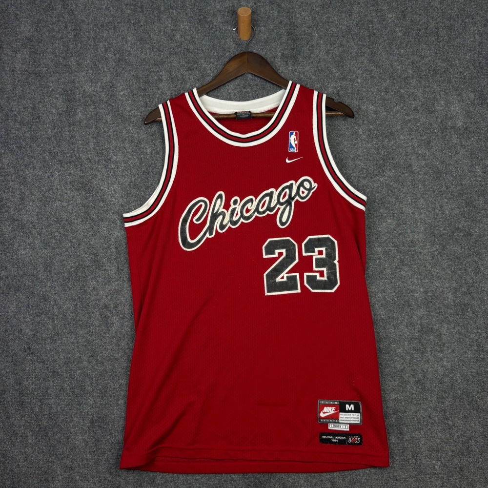 Nike Chicago Bulls Jersey Mens M Red Michael Jordan 23 NBA Basketball Vintage